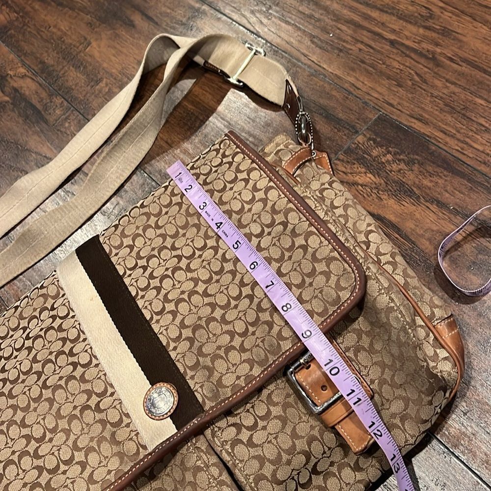 Coach Voyage Signature Messenger Bag in GUC signature jacquard fabric - Picture 16 of 16